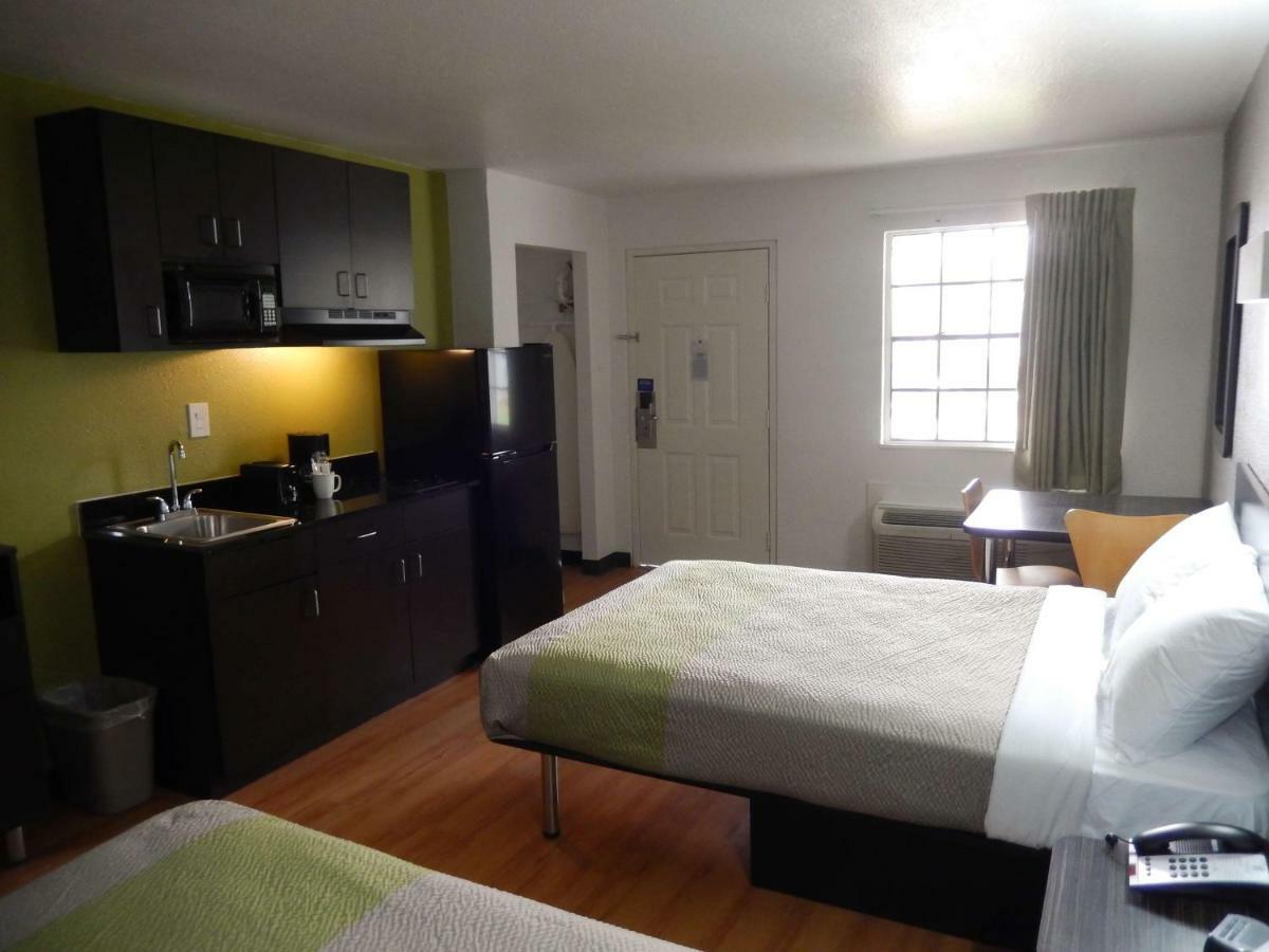 Studio 6-Houston, Tx - Intercontinental Airport South Экстерьер фото